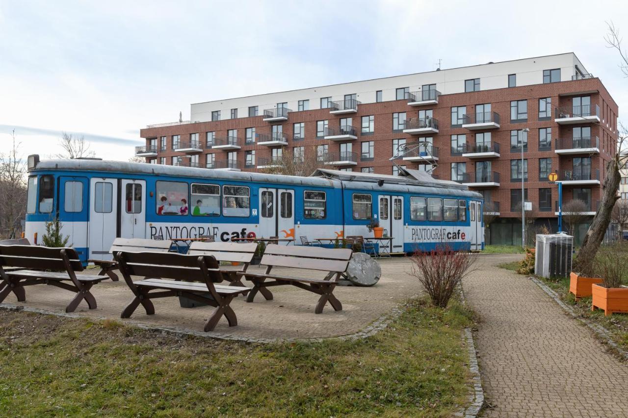 Lotniczowka Apartments By Renters Prestige クラクフ エクステリア 写真