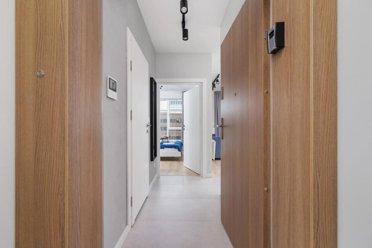 Lotniczowka Apartments By Renters Prestige クラクフ エクステリア 写真